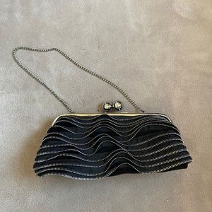 DUNE snap closure zipper clutch/shoulder purse